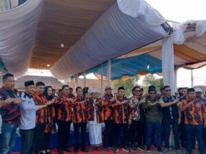 Kukuhkan 8 Ranting Pemuda Pancasila, Sarjan: Selalu Bersinergi Dengan Pemerintah Desa